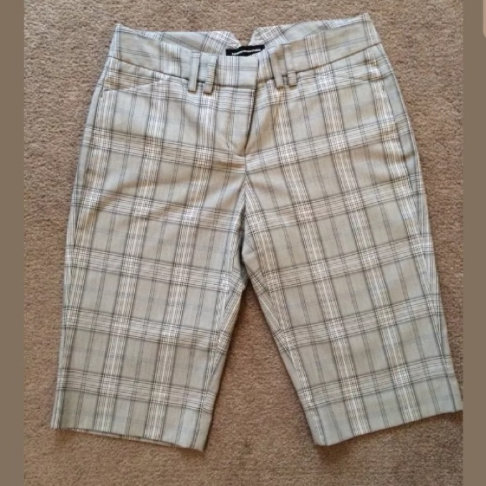 171 Express Bermuda Short Light Gray Plaid